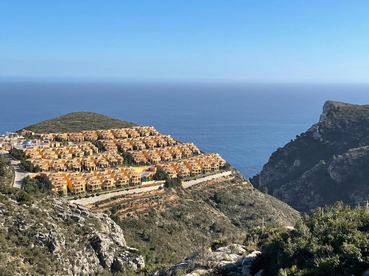 Tranquility, Sun, Breathtaking Views & 7 Minutes Drive To Sea Apartment Benitachell Exterior photo